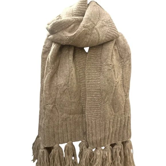 J. Crew Beige Cable Knit chunky scarf - Picture 2 of 7